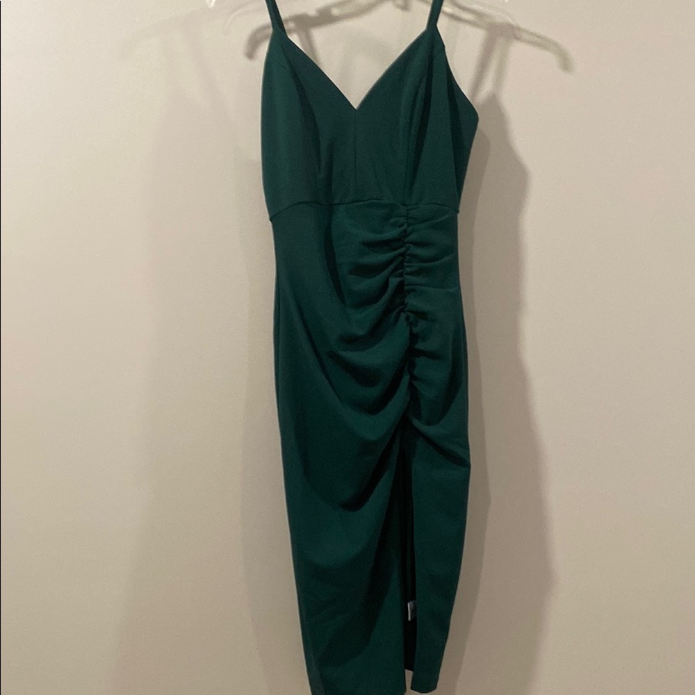 Elegant Green Sleeveless Dress